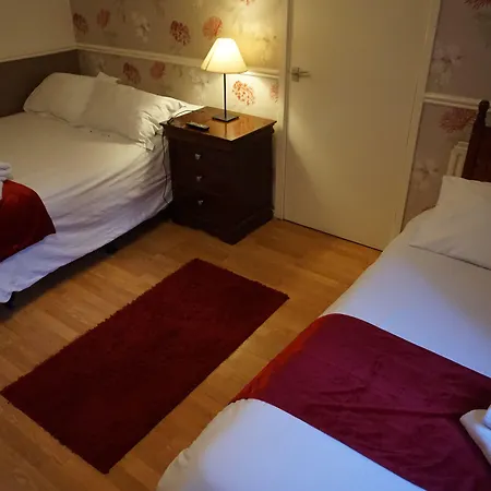 The Boundary - 3* Leeds (West Yorkshire)