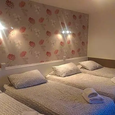 The Boundary - Bed & Breakfast